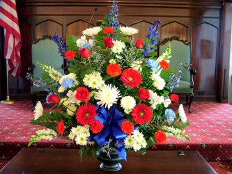Patriotic Tribute from Lesher's Flowers, local St. Louis Florist since 1973