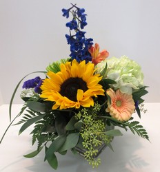 Summer Breeze from Lesher's Flowers, local St. Louis Florist since 1973