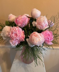 Pretty Peonies from Lesher's Flowers, local St. Louis Florist since 1973