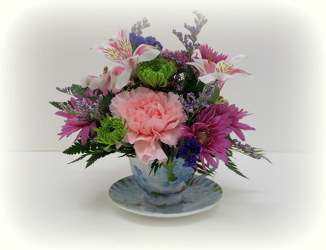 Tea Cup Surprise from Lesher's Flowers, local St. Louis Florist since 1973