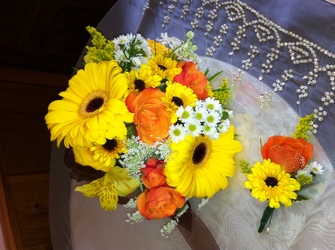 Country Side Wedding  from Lesher's Flowers, local St. Louis Florist since 1973